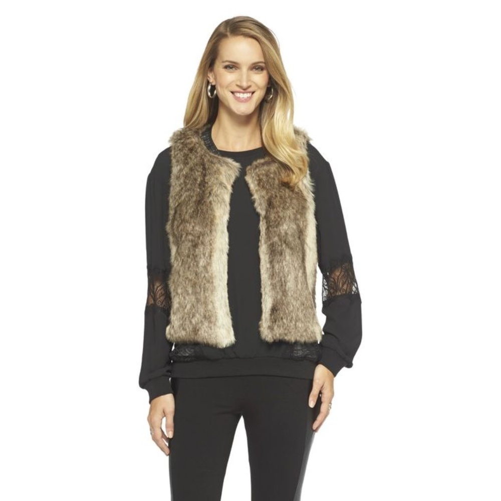 Faux Fur Vest with Faux leather‎ Neck Size Perfect FOR NYE